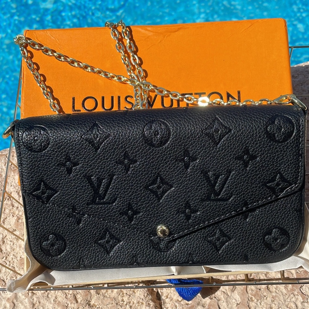 Crossbody bag